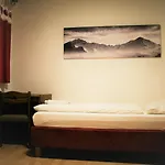 Pensión Gaestehaus Elisabeth 3*