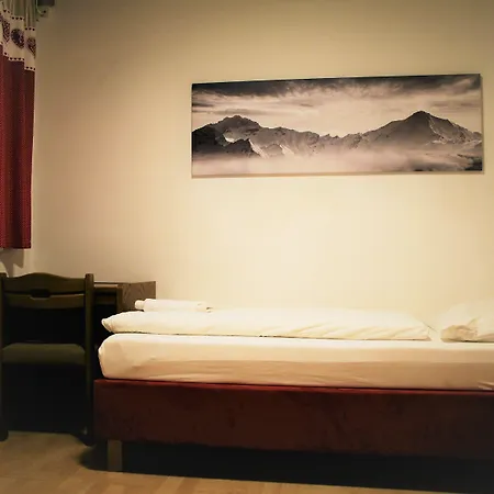 בית הארחה Gaestehaus Elisabeth 3*